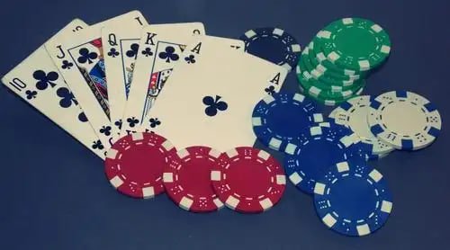 Zolo88 Live Casino poker texas holdem dan caribbean stud meja interaktif